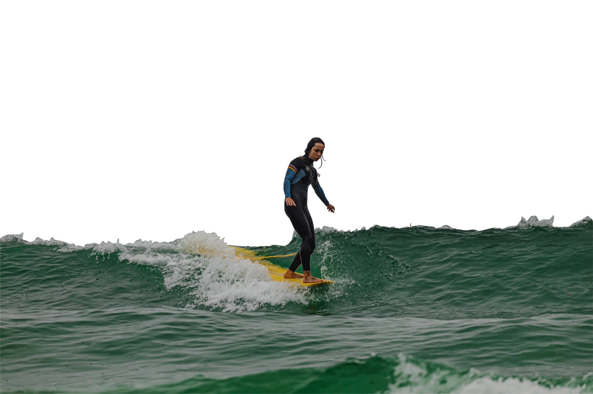 Surfista fazendo Hang Five em uma onda